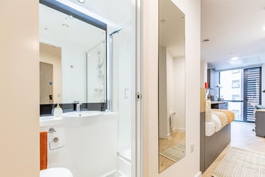 1 bed studio, Talbot Street, Arboretum, Nottingham, NG15GN - Image 5